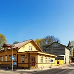 Cozy Stay Near Old Town
